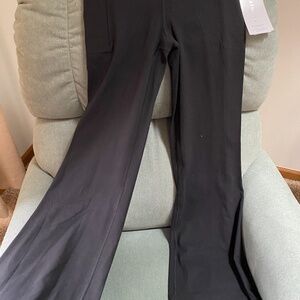 Athleta - Ladies Black Flaire Bottom Pant